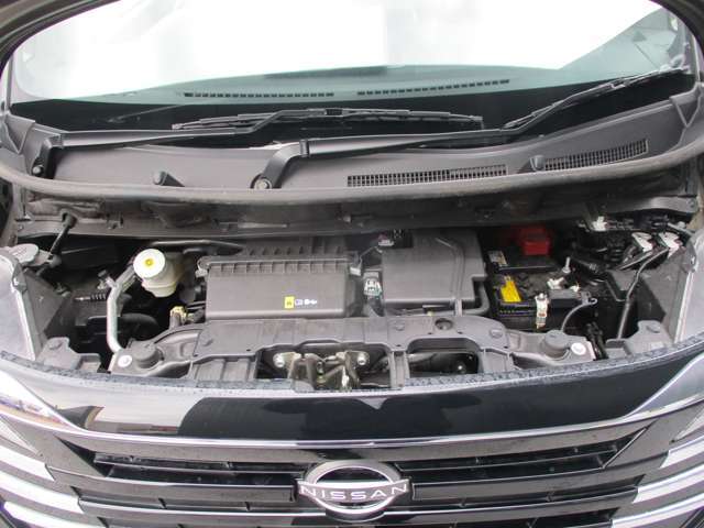 660CCのガソリンエンジンです。当店はこの他のお車も多数展示しております。お探しのお車がございましたらお気軽にご連絡下さい！　Tel　097-543-1137大分日産自動車プレジールu