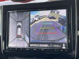 ◆純正ナビ◆【全方位モニター】クルマを真上から見下ろした視点で駐車をサポートします！死角からの障害物にいち早く気が付くことができます。