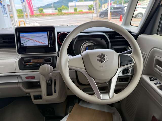 できる限り多くの情報掲出を心がけておりますが、遠方でご来店、現車確認の難しい方はお気軽にご連絡ください。必要に応じて追加で画像をお送りすることも可能です。