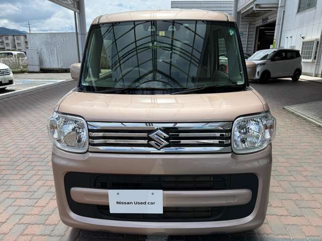 この車は、日産でご案内している高品質宣言車で、安心と満足のカーライフ宣言車です。安心していただけるよう、決められた整備内容や充実した保証内容でカーライフをサポートします