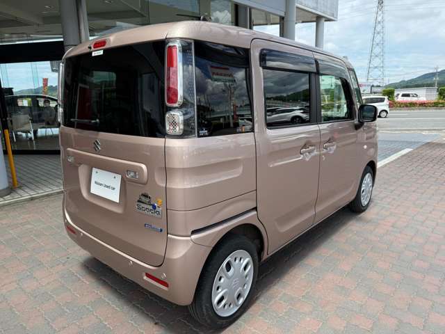 U-CARS岩瀬店　営業時間10:00から18:00まで定休日は毎週火曜日毎月第1・3月曜日TEL0296-76-2623