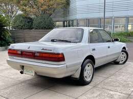 当社はネオクラシックカーの「専門知識」や「保有在庫数」の豊富さから多くのメディアより取材協力のご依頼を頂戴しております。ネオクラシックカーが初めてのお客様もご安心ください。