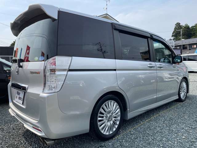 お車に詳しくないお客様でも、スタッフが親身になって相談にお答えさせて頂きます！
