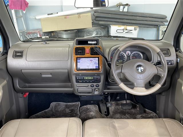 店舗にて現車の確認もいただけますので、お電話で在庫のご確認の上、是非ガリバー黒部店までご来店くださいませ！！！