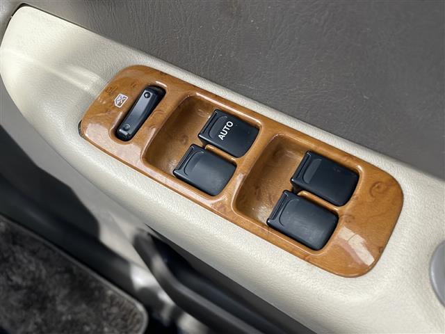 店舗にて現車の確認もいただけますので、お電話で在庫のご確認の上、是非ガリバー黒部店までご来店くださいませ！！！