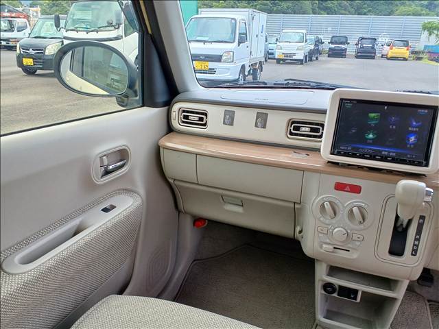 当店の車両をご覧いただきありがとうございます！！軽自動車専門店♪オールメーカーの軽自動車を常時約100台展示しております！お探しの車がきっと見つかります！！