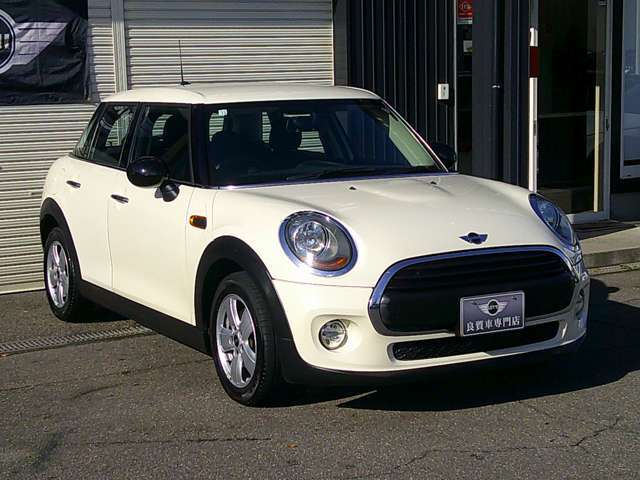 【安心頂けるお店作りを徹底しております】輸入車オーナー様からのご要望にお応えできる環境整備を徹底。販売からアフターまで全て弊社にご用命下さいませ。