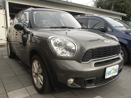 修復歴無し車専門店、中古車購入が初めての方でも解りやすく、丁寧に対応させていただきます。お一人でも気軽にご来店いただけるアットホームな会社です。