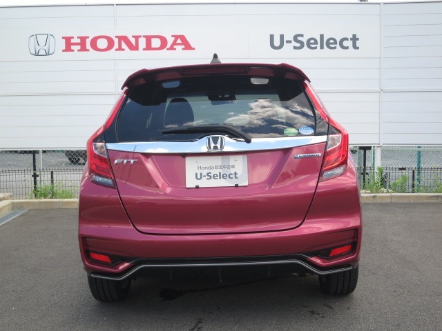 ●ホンダU-Selectだから出来る安心のお約束●5.全部の中古車に第三者機関発行の「車両状態証明書」付き。事故の有無やキズの状態が一目で分かり易くご覧いただけます。