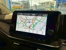 【純正ナビ】一体感のあるナビは、高級感ある車内を演出してくれます。Bluetooth再生などオーディオ機能も充実しておりますので、運転もより楽しめます♪