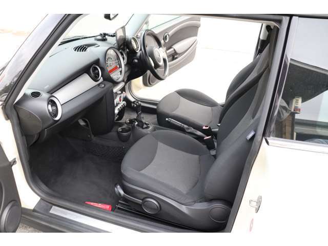 シートの状態綺麗です。