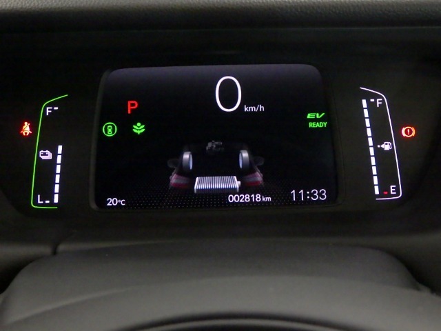 視認性、認識性にこだわった、7インチの大型カラー液晶メーターを採用。速度は読み取りやすいよう数字で大きく表示します！