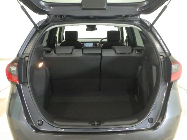開口部が広くて荷物の積み込みも楽に出来ますね！