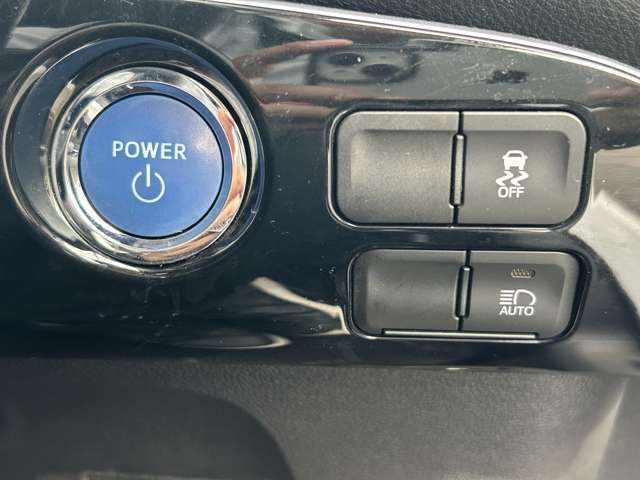 【運転席操作部】快適なドライブを楽しむための機能が装備されています！運転席から触れるので、使いやすいです！除菌プランいれていただくと、さらに清潔で安心していただけます！
