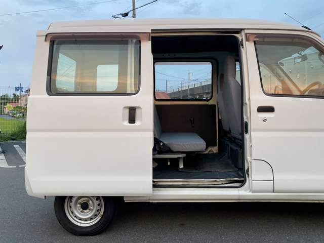 いつでも綺麗な状態をお客様に見て頂けるよう全車クリーニングを行っております！