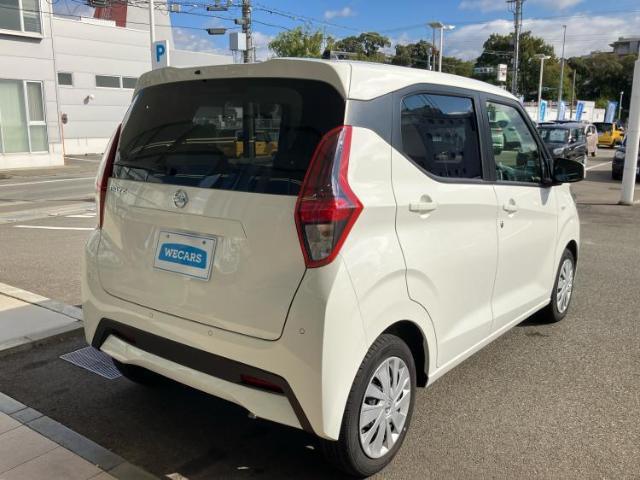 全国に店舗を展開しているのでどこでもお取り寄せが可能です！この車が気になるけど遠方だから・・・と諦める必要はありません！※別途陸送費が必要です。