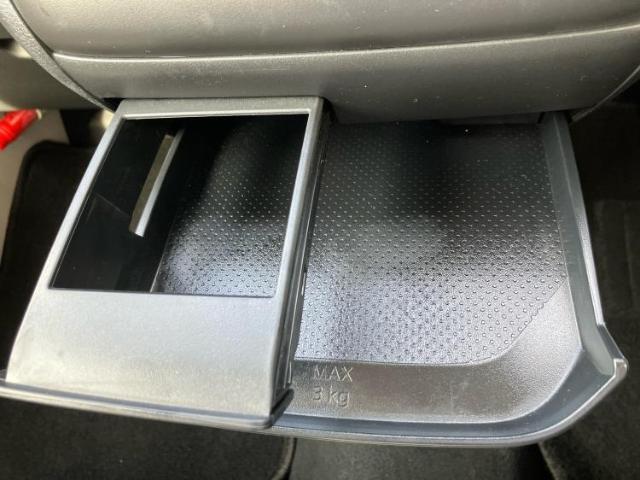 お車に合わせて無料保証以外にも、保証範囲、期間、距離を拡充させた有料保証もご用意しております！中古車の購入が初めてで不安・・・というお客様もご安心ください！