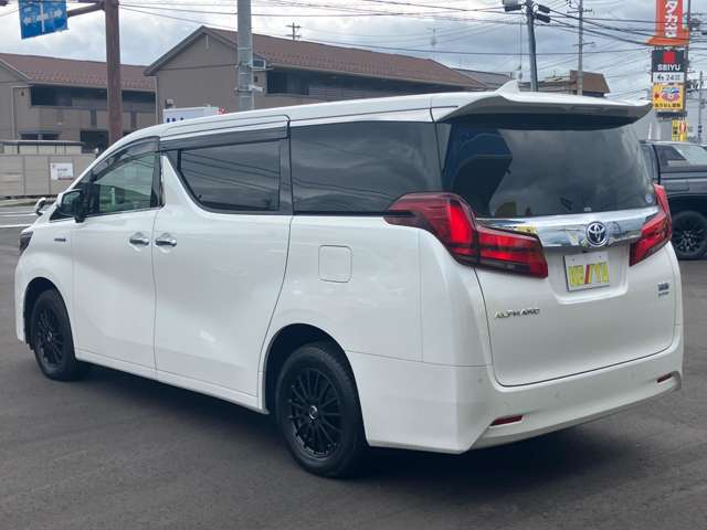 当社の展示車は全車両に”社団法人自動車公正取引協議会”の車両状態説明書を掲示しております。修復歴の有無は勿論、ドア等の外板の交換歴の有無までも表示☆口頭説明では無く書面にてお渡ししております♪