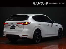 【CX-60】ドライビングエンターテインメントSUV。走ることの感動が感じられるクルマを目指し、五感で感じるクルマとの一体感と、心に響くエンジンサウンドと変速のリズムをつくり込みました。