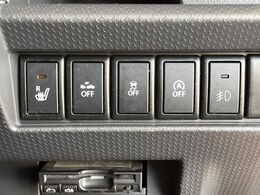 【シートヒーター】寒い日に重宝するシートヒーター！エアコンより早く温まってくれるので寒がりの人も安心ですね♪エアコンの温風は乾燥するから苦手、という方にもをおすすめです。