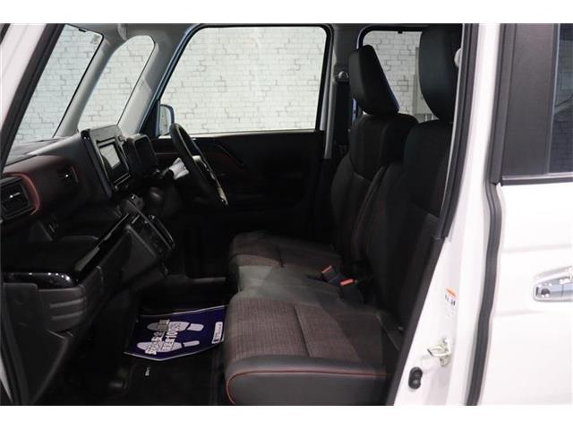 体格に合わせてシートの位置をきめ細かく調節できるので、いつでも最適な運転姿勢をキープ。操作も軽く、ラクラクです