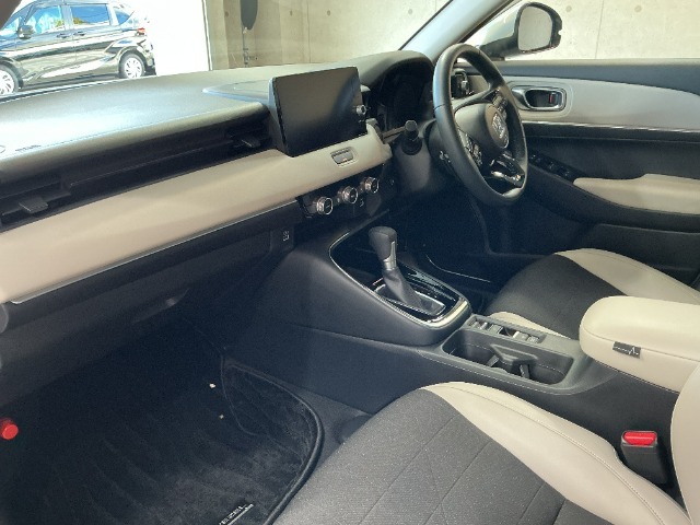 ご購入いただいた全ての中古車に、1年間または2年間の走行距離無制限の保証「ホッと保証」を無料でお付けします！！