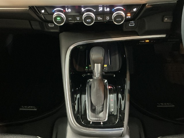 ご購入いただいた全ての中古車に、1年間または2年間の走行距離無制限の保証「ホッと保証」を無料でお付けします！！