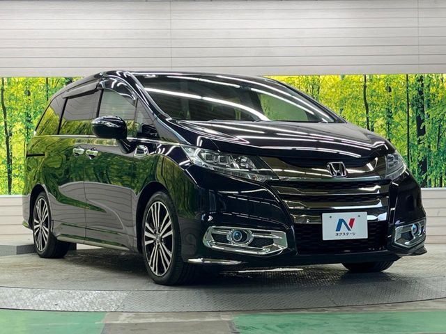 大好評のボディコーティング「弾スプラッシュコート」もご納車までに施工可能。通常のガラスコートと異なる、耐久年数6年の無機質ガラスコーティングが、ボディをキレイな状態に保ってくれます。
