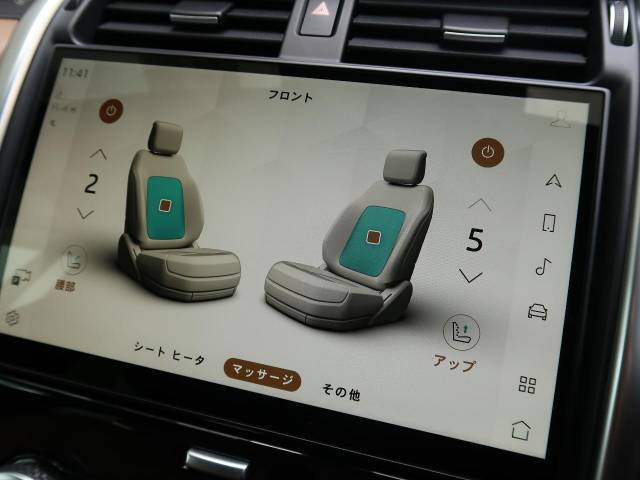 前席シートクーラー＆ヒーター、後席シートヒーター搭載！季節のよっては欠かすことのできないポイントの高い装備と言えます！ナビ画面で前後席共に操作可能。前席に搭載のマッサージ機能で快適性を更に向上！