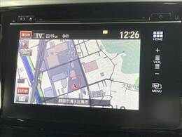【純正ナビ】一体感のあるナビは、高級感ある車内を演出してくれます。Bluetooth再生などオーディオ機能も充実しておりますので、運転もより楽しめます♪