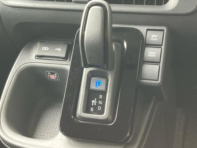 お車に合わせて無料保証以外にも、保証範囲、期間、距離を拡充させた有料保証もご用意しております！中古車の購入が初めてで不安・・・というお客様もご安心ください！