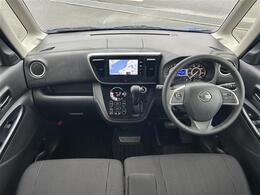 こちらインパネ全体の写真になります。納車はおおむね2週間程度（必要書類の状況により）で行っております。人気の車両になりますので、お早目のご検討をおすすめします。当店自慢の一台です！