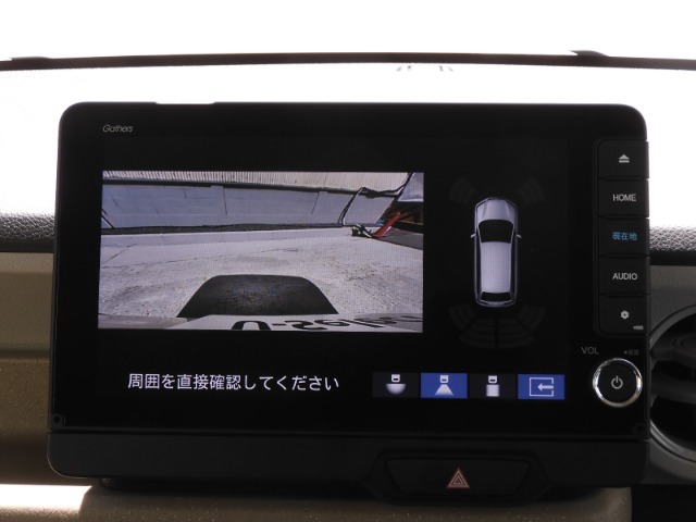 ◆バックカメラ◆リバースにするだけで映ります、後方の安全確認や、狭い駐車場での車庫入れ、雨の日や夜間など視界の悪い時に便利です！安全にバックする為には欠かせない装備です。