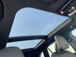 【天井】『天井』の画像になります。写真の内容に関してご不明点、ご質問等がございましたらお気軽にガリバー店舗までお問い合わせください。