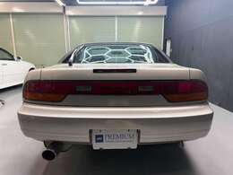 当社、予約優先になりますので現車確認の際は必ず事前にご連絡お願いします。