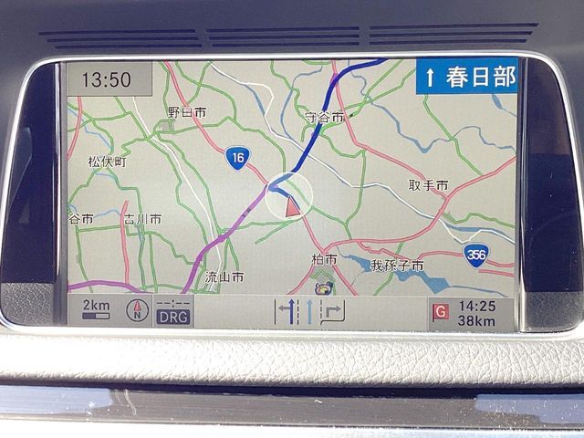 ●純正ナビ:一体感のあるナビは、高級感ある車内を演出してくれます。オーディオ機能も充実しておりますので、運転もより楽しめます♪