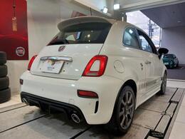 初度登録日より9年未満の車両には認定中古車保証が付帯されます。全国のフィアット/アバルト/アルファ　ロメオの正規ディーラーで保証を受けられますので遠方の方も安心してお乗りいただけます。