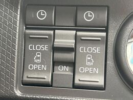 【両側パワースライドドア】スマートキーや運転席のスイッチで後席両側スライドドアの開閉が可能♪電動だから力を入れてドアを開ける必要が無く、小さなお子様でも簡単に開け閉めでき快適です♪