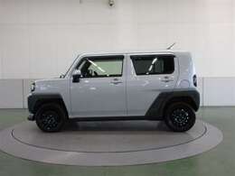 前後方向に抜けの良い立体表現でボディの長さを強調しました。