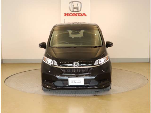「自動車保険」と「あんしん特典」がひとつになったHondaのお店ならではの保険プランです。お客様のカーライフにより一層の安心をプラスします。
