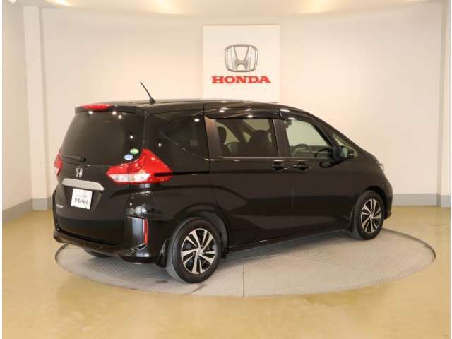 Honda認定中古車ディーラーだからこそ「安心 安全 信頼 満足」のサービスを提供いたします。保証制度やメンテンスパックはもちろん、安心のための自動車保険にJAFなども取り扱っております。
