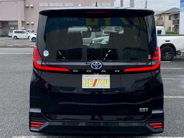 当社で整備の車両には4ヶ月の消耗品も含む無料保証と最長5年走行無制限の延長保証をオプションでご用意☆遠方のお客様はお近くのディーラーさんにて保証修理をお受け出来ます☆