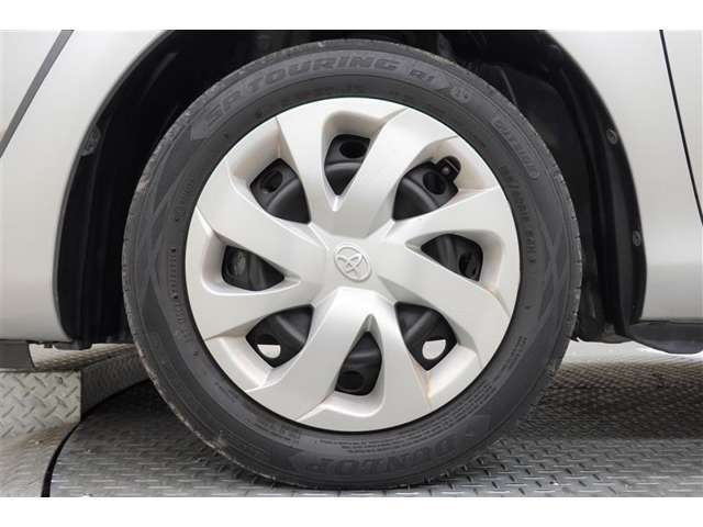 タイヤワックスでタイヤもツヤツヤ♪