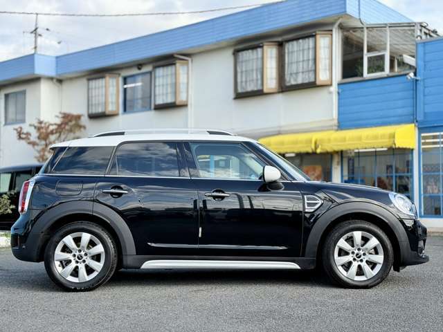 修復歴はもちろん、鈑金塗装歴や外装の交換歴も御座いません！