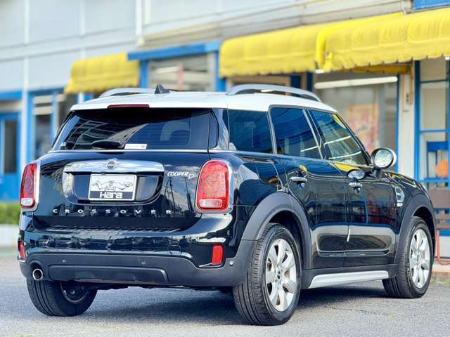 在庫車の程度に自信あり！骨格の修復歴が無いのはもちろん、外装の交換歴・鈑金塗装歴がなるべく少ない車両を厳選仕入れしております！