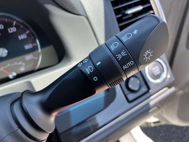 お客様のお車の購入、お乗り換えのお手伝いをさせてください。お客様に合ったカーライフのご提案に自信があります。