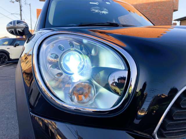 【ライト】ヘッドライトのコンディションも良く夜道の視界も良好です！