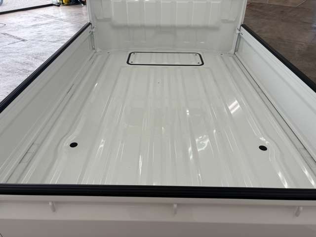 全車100キロ以下の新車に限りなく近い車です！