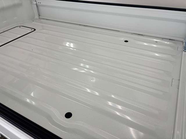 オートコムグループ、全国に展開中！車検専門店、板金専門店、アップガレージ等、トータルカーライフサポートをお約束します！