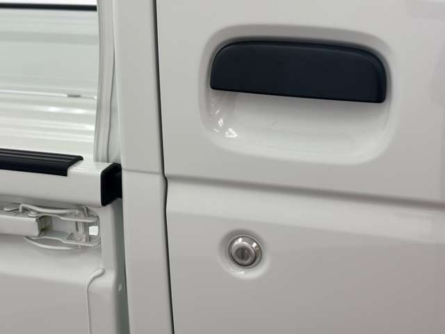 車により燃費、装備、価格、デザインは異なるもの。どれを選べば良いの？お任せ下さい！見比べ、乗比べ、専門店の知識があります！